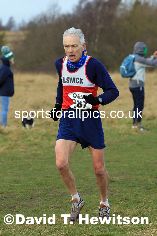 Womens and mens 35 to 65 plus, 2022 NEMAA Open Cross Country Champs., Wallsend, Tyne and Wear. Photo: David T. Hewitson/Sports for All Pics